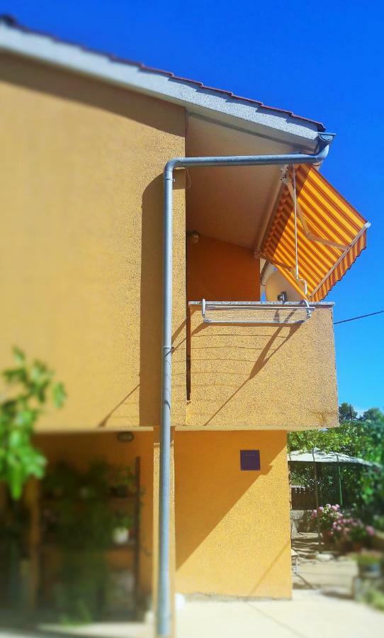 Studio Apartman Стара Башка Екстер'єр фото