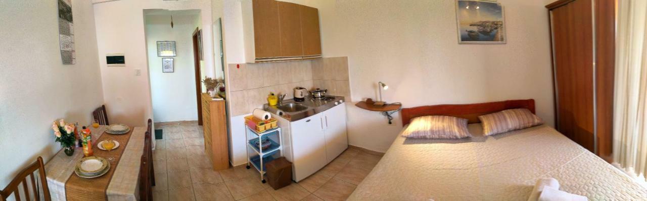 Studio Apartman Стара Башка Екстер'єр фото
