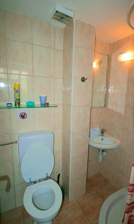 Studio Apartman Стара Башка Екстер'єр фото